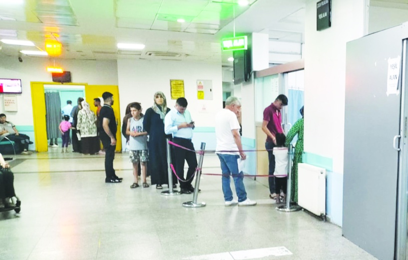 Sağlık çalışanları ve halkın memnun  olabileceği bir sağlık sistemi mümkün