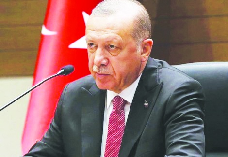 'AKP'de moraller bozuk, milletvekilleri birbiriyle kavgalı'