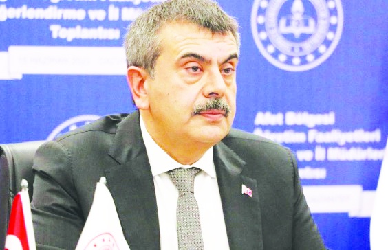 Okullar 9 Eylül'de açılacak, erteleme yok
