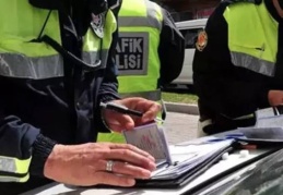 Karayolları'nda trafik ve denetleme jandarmaya geçiyor
