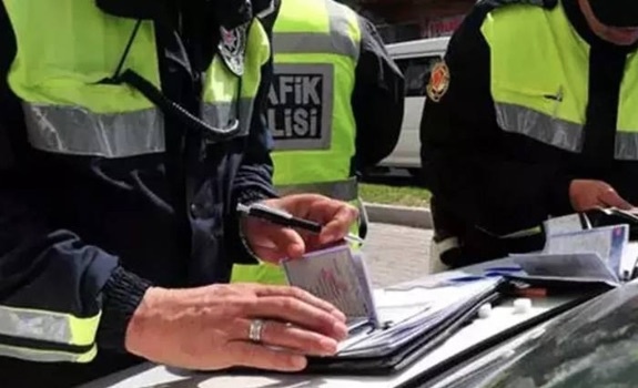 Karayolları'nda trafik ve denetleme jandarmaya geçiyor