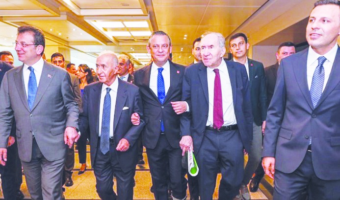 Tek hedefimiz iktidar, yönetmeye geliyoruz