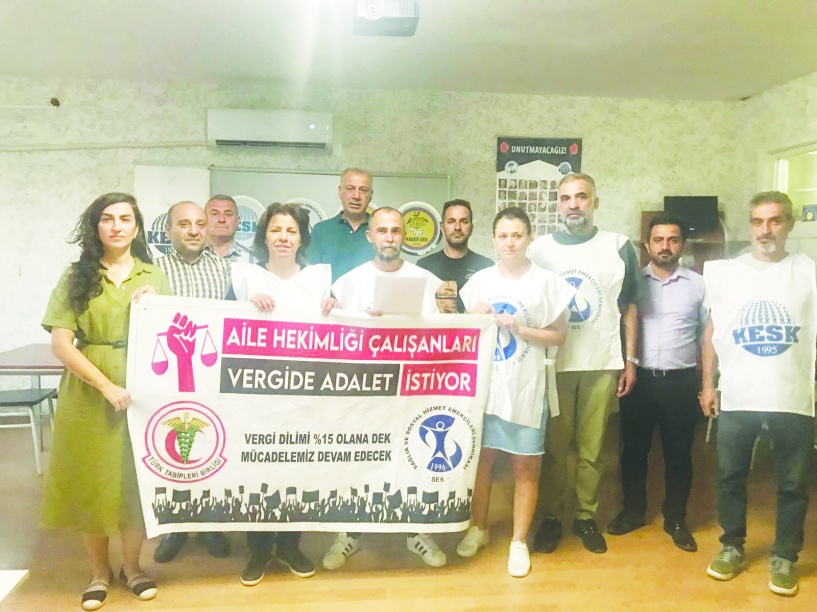 Ultra zenginler çoğalıyor,  ücretli kesim yoksullaşıyor
