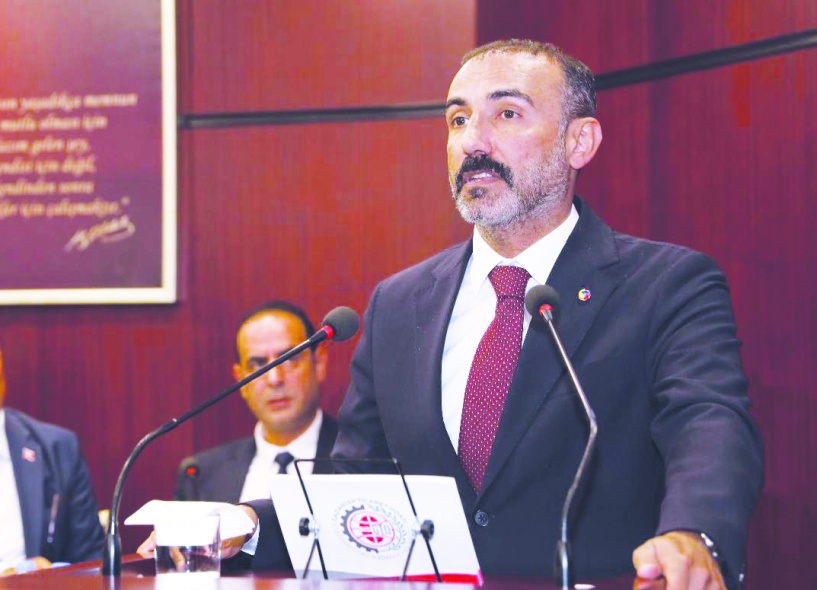 Sanayi üretimi geriliyor, Perakende satış hacmi düşüyor, İşsizlik artıyor, tüketici güveni azalıyor, Kredi kullanımında yavaşlama var