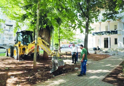 Nizip'te park ve bahçeler yenileniyor