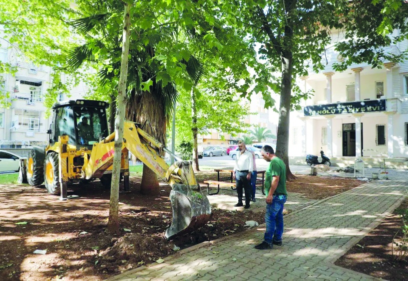 Nizip'te park ve bahçeler yenileniyor