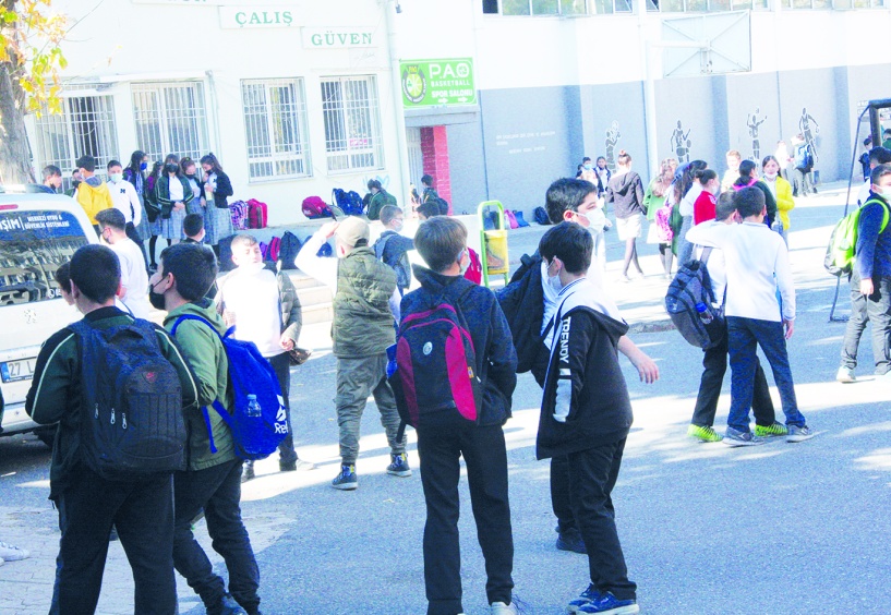 Ücretsiz beslenme birincil  mesele olarak görülmeli