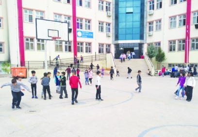 Birçok okulda temizlik ve  güvenlik görevlisi ihtiyacı var