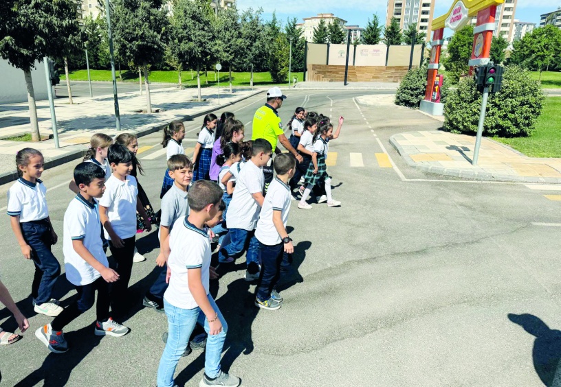 Öğrencilere trafik eğitim veriliyor