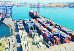 Sanayi sektörü ihracatta yüzde 56 pay alırken ticaret sektörü ithalatta yüzde 39,3 paya sahip oldu