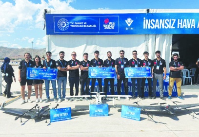 GAÜN'ü temsil eden Zaferay, Aero Detect ve Alpagu takımlarına 3 performans ödülü