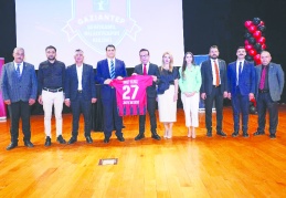 Şehitkamil Belediyespor, lige iddialı başlıyor