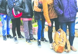 200 göçmen kaçakçısı ile 4 binden fazla göçmen yakalandı