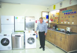 Bugün ne ile karşılaşacağız diye  sabahları uyanmaya korkuyoruz