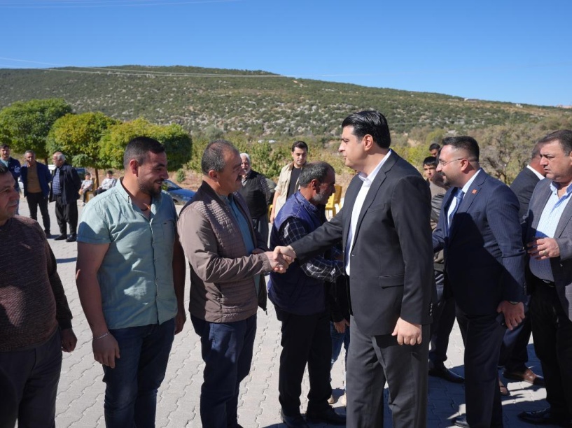 Buyurun Şahinbey bölgesi orada, gidin kendi bölgenizde ne açıyorsanız açın