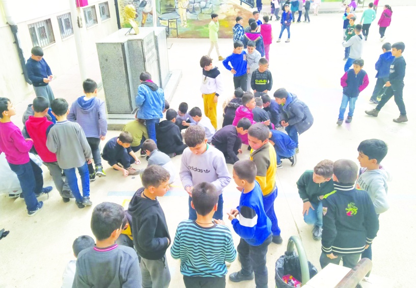 Bir dürüm ve ayran alamayacak yüzlerce öğrenci bulunuyor