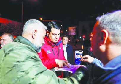 Sabahları vatandaşa çorba dağıtılıyor