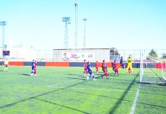 Kırmızı siyahlılar, sahadan 1-0’lık galibiyetle ayrıldı