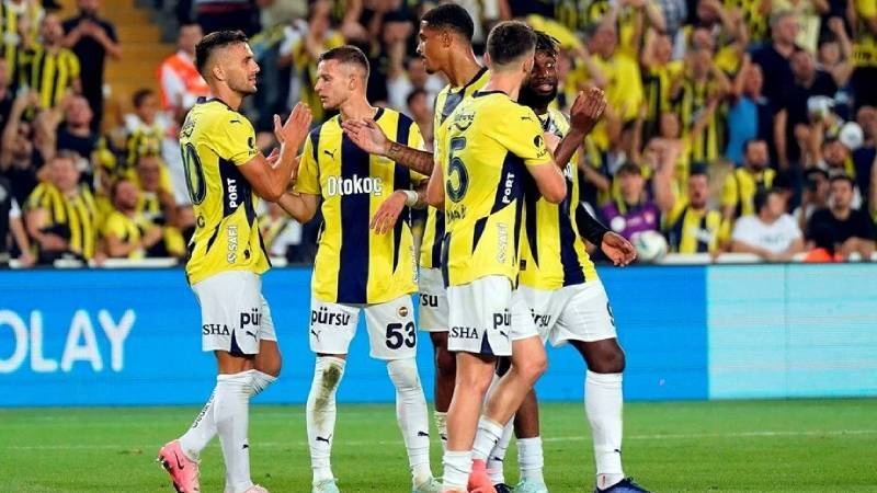 Fenerbahçe, Gaziantep FK'yi konuk ediyor