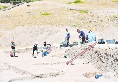 Oylum Höyük, Hitit kaynaklarındaki  Nuhaşi ülkesinin başkenti ‘Kuizila’