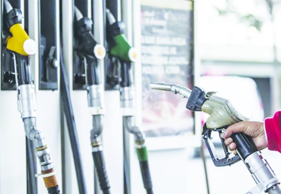 Benzine zam geliyor
