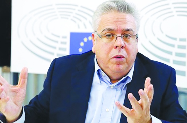 AB raportörü, “Türkiye’deki demokrasi standartları felaket” dedi