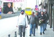 Ülkeyi yönetenler bizi asgari bir yaşama mahkum ediyor