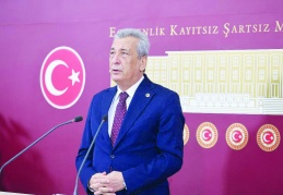 Suriyeliler ile ilgili yapılması gereken en acil iş, ülkelerine gönderilmeleri