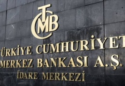 Yılsonu enflasyon beklentisinde yükseliş sürüyor, büyüme beklentisi düştü