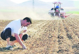 Çiftçiyi kuraklık korkusu sardı