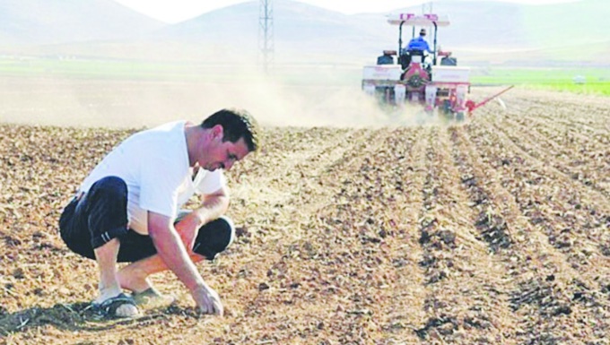 Çiftçiyi kuraklık korkusu sardı