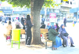 Ücretin en düşük, gelir adaletsizliğinin en yüksek  olduğu ülkeler arasındayız