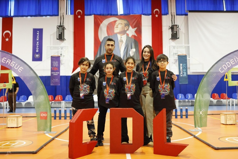 SANKO Okulları öğrencileri, “Codeix Drone League (CDL) Yarışması”nda ikinci oldu