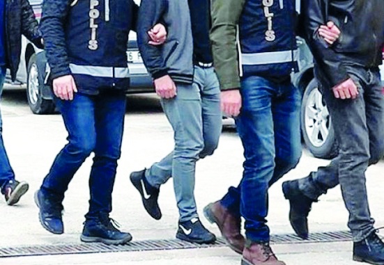 27 ilde son 10 günde 'FETÖ operasyonlarından 93 kişi gözaltında