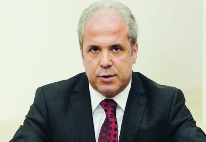 Toplarken kepçe, dağıtırken kaşık