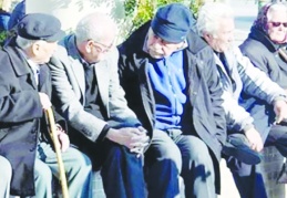Memur ve memur  emeklisine ek zam verilmeli