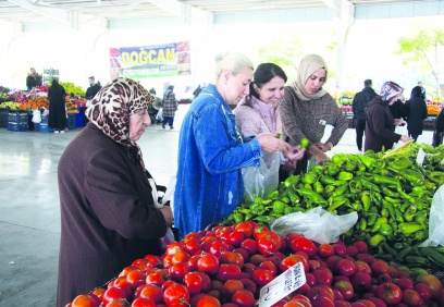 Yıllık enflasyon ENAG'a göre  83,40, TÜİK'e göre 44,38 oldu
