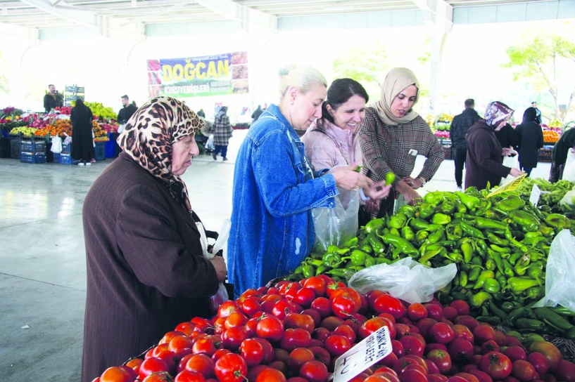 Yıllık enflasyon ENAG'a göre  83,40, TÜİK'e göre 44,38 oldu