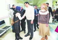 Hastaları ziyaret etti