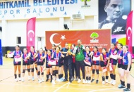 Yıldız Kızlar voleybol turnuvasında öğrenciler kıyasıya yarıştı