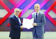 Prof. Dr. Sait Mesut Doğan mazbatasını aldı
