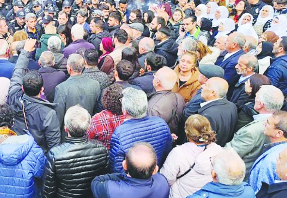 İnsan Hakları İzleme Örgütü (HRW): Türkiye hükümeti kendisini eleştirenleri tutuklamaya ve kovuşturmaya son vermeli