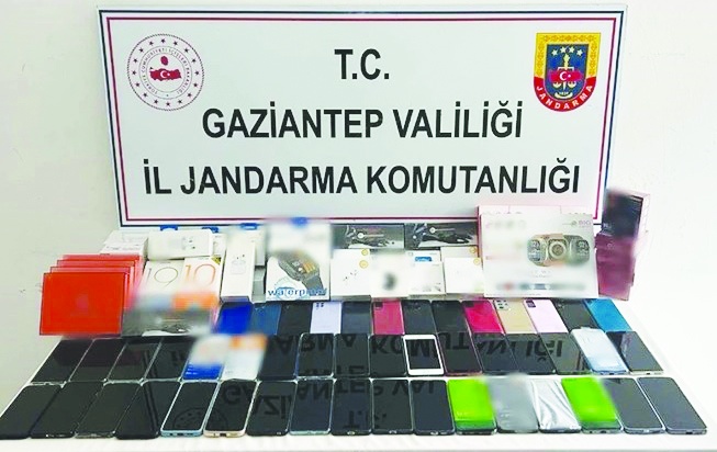 1 milyonluk 'kaçak malzeme' ele geçirildi