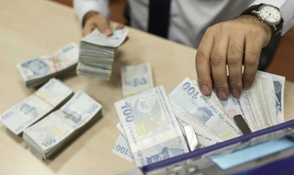 Hazine 53 milyar lira borçlandı