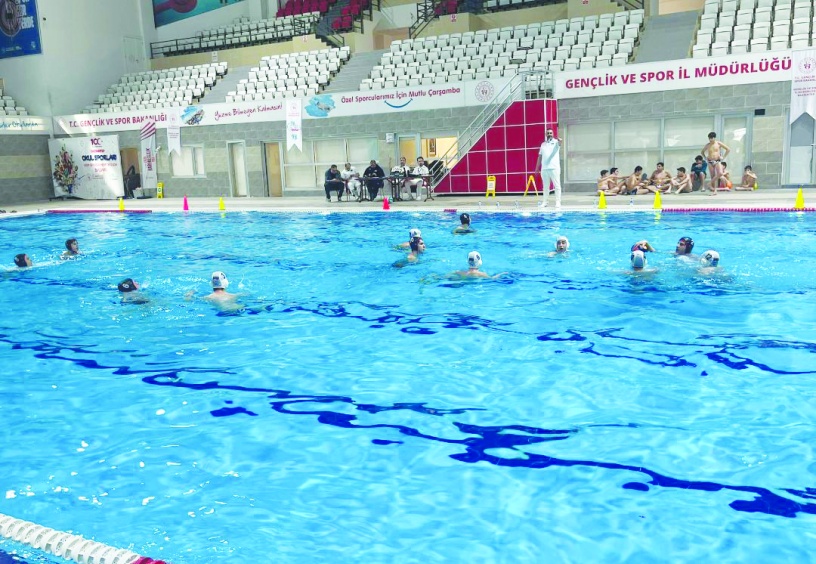 “Okullar Arası Gençler Su Topu Müsabakası”nda şampiyon oldu