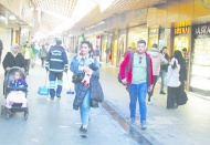 100 gencin 27'si boşta geziyor