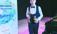 Piyanoda birincilik ve Grand Prix ödülünü kazandı