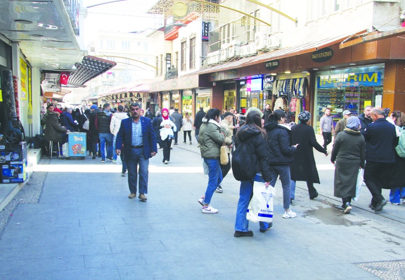İşsizlik oranı erkeklerde yüzde 6,5  iken kadınlarda yüzde 12,1 oldu