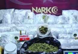 Antep’te 53,5 kg skunk ele geçirildi