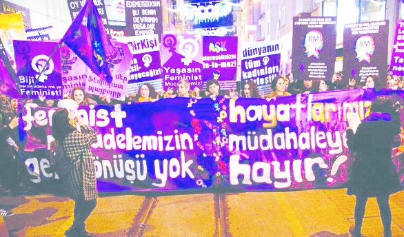 Son bir yılda 239 kadın, “aile üyesi erkekler” tarafından öldürüldü